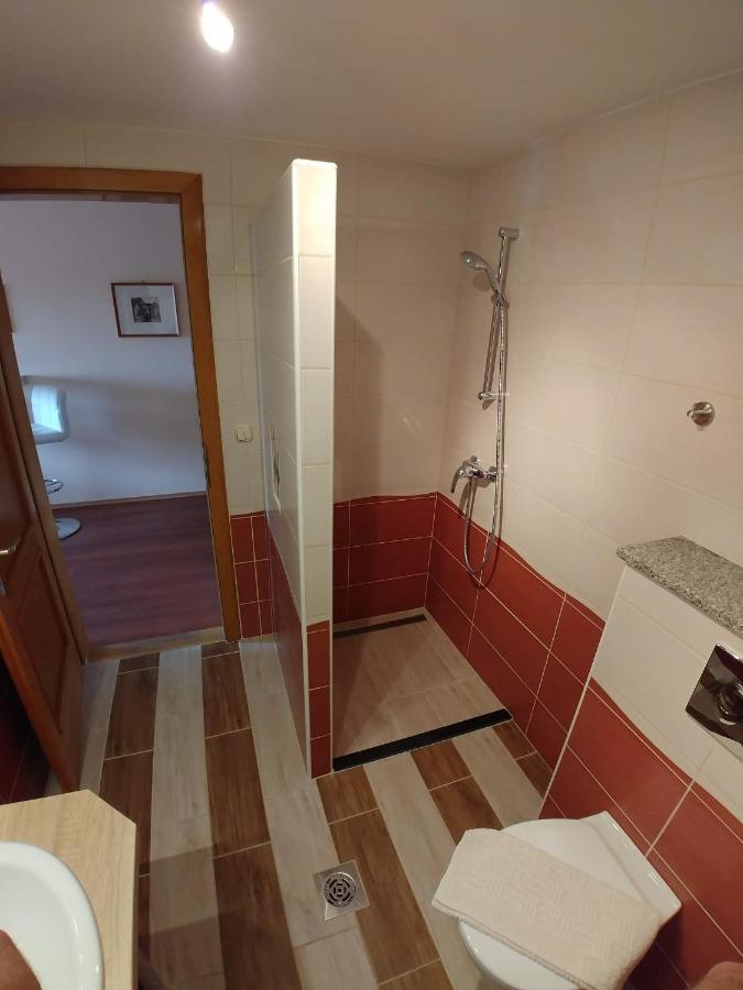 Ciklamen Apartman Gyenesdiás Extérieur photo