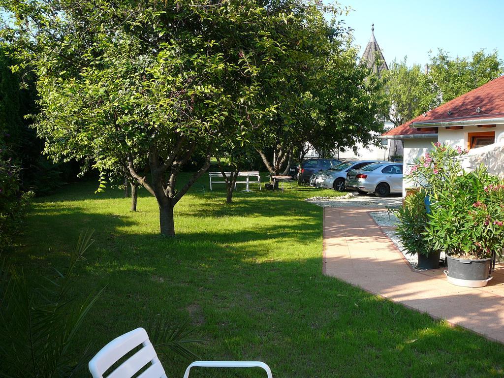 Ciklamen Apartman Gyenesdiás Extérieur photo