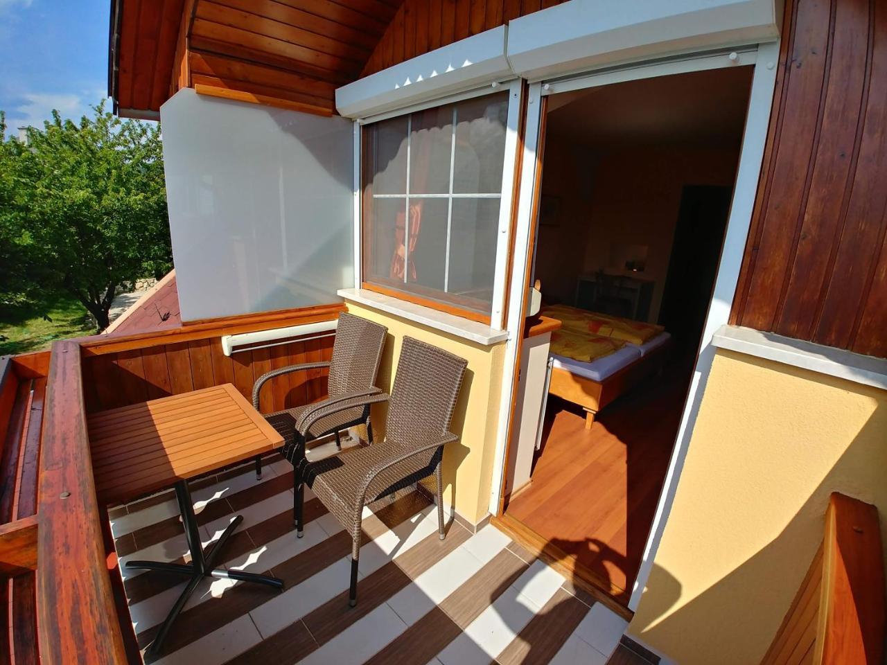 Ciklamen Apartman Gyenesdiás Extérieur photo
